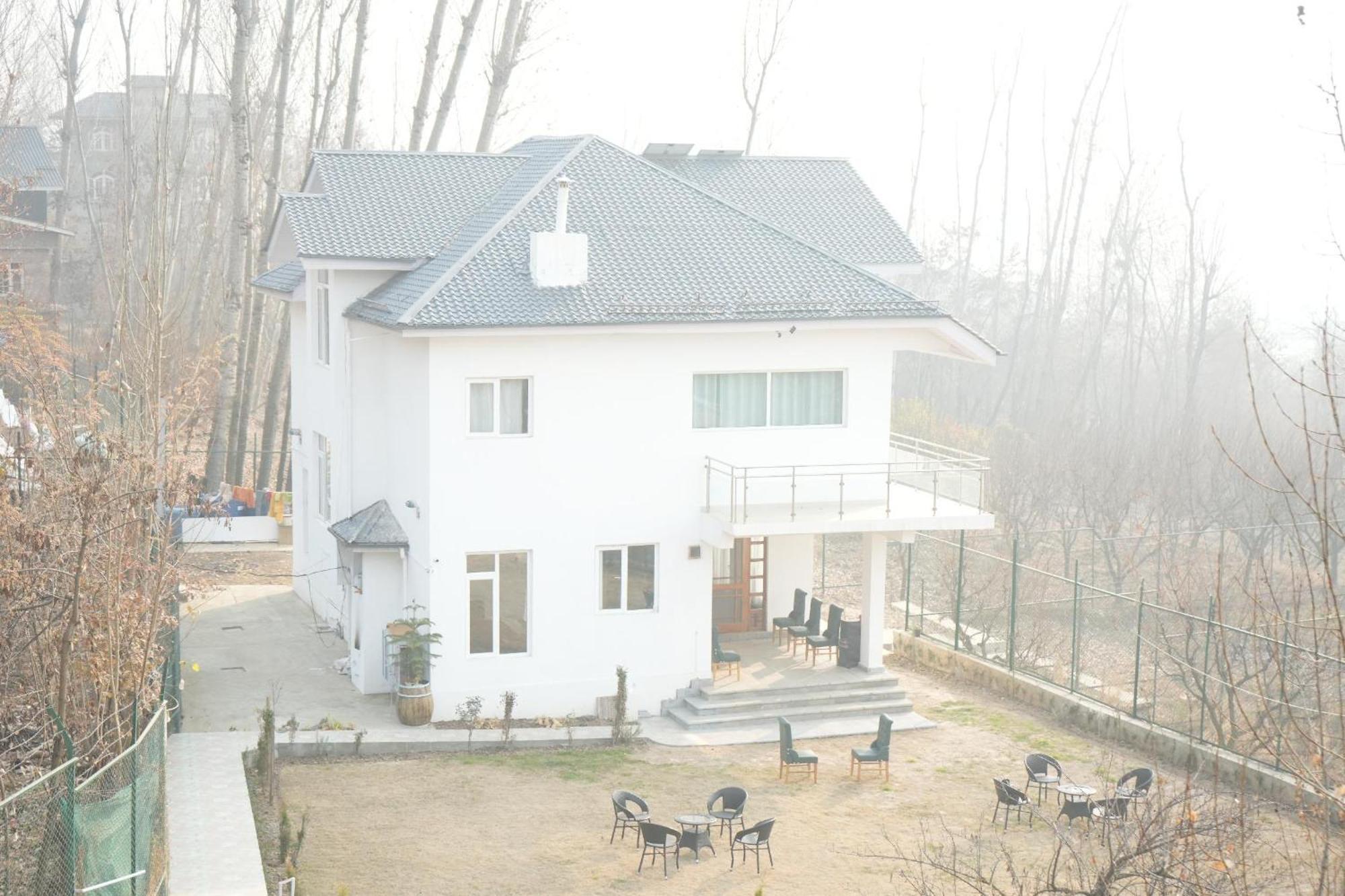 Sahil Lake View Srinagar  Exterior photo